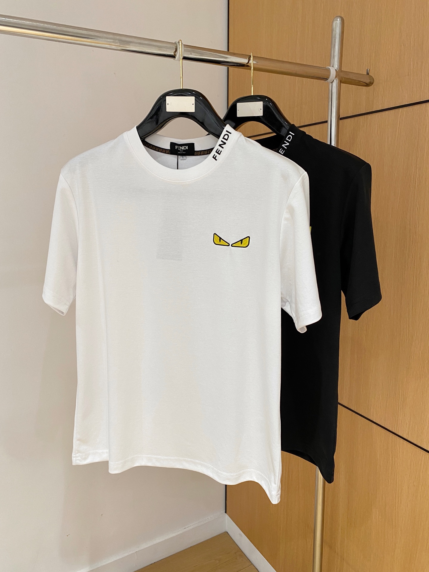 short sleeves